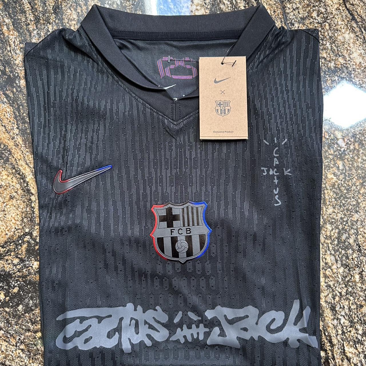 P0 Nike Men's Black Shirt - Image 1