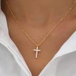 gold-colored chain - Image 4