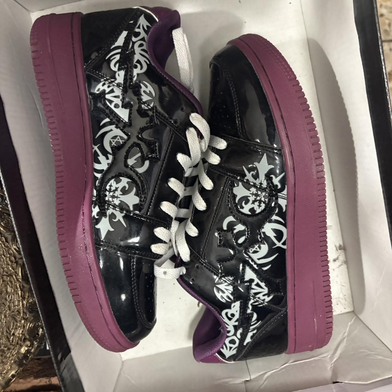 P0 (1) BAPE Men's Black and Purple Trainers - Image 1