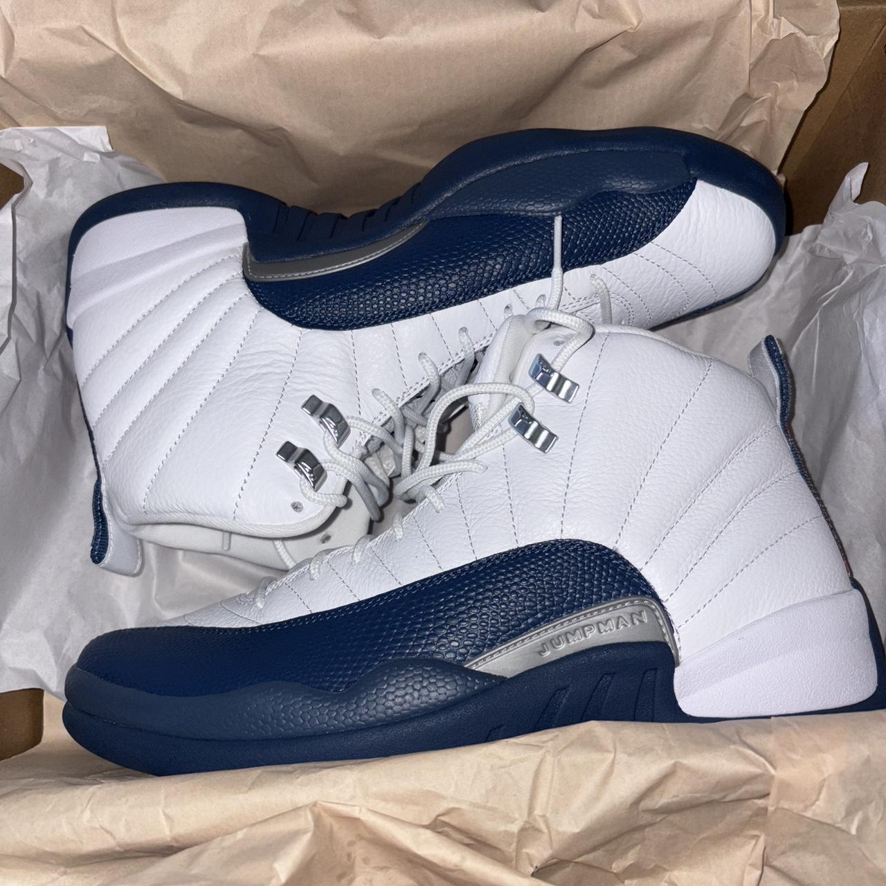 P0 Jordan Men's White and Blue Trainers - Image 1