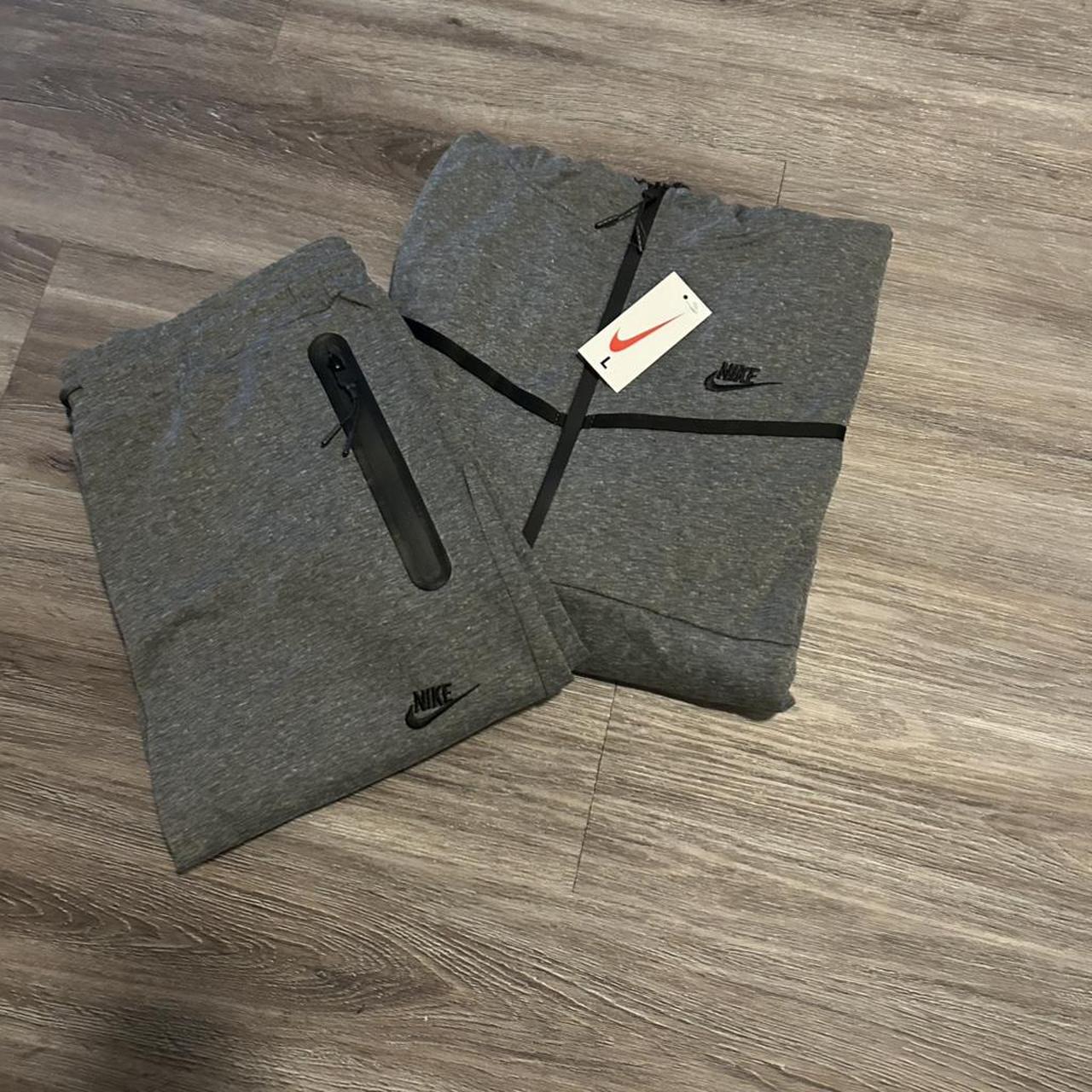 P0 Nike Men's Grey Hoodie - Image 1