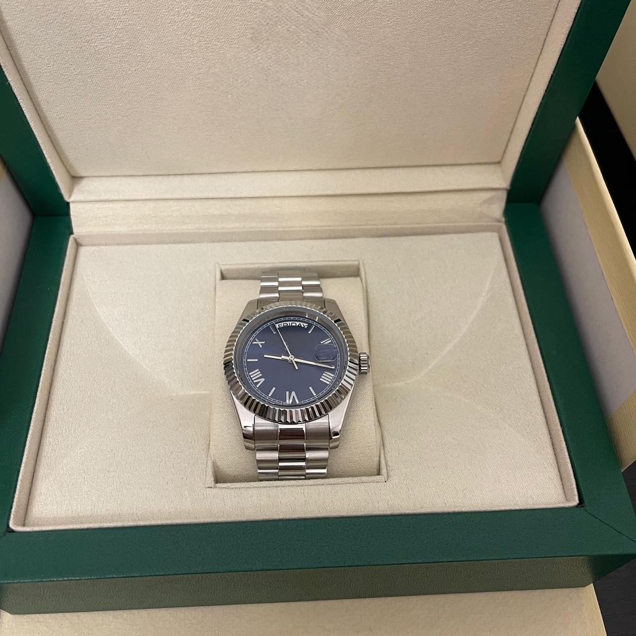 P0 Men's Silver Watch - Image 1